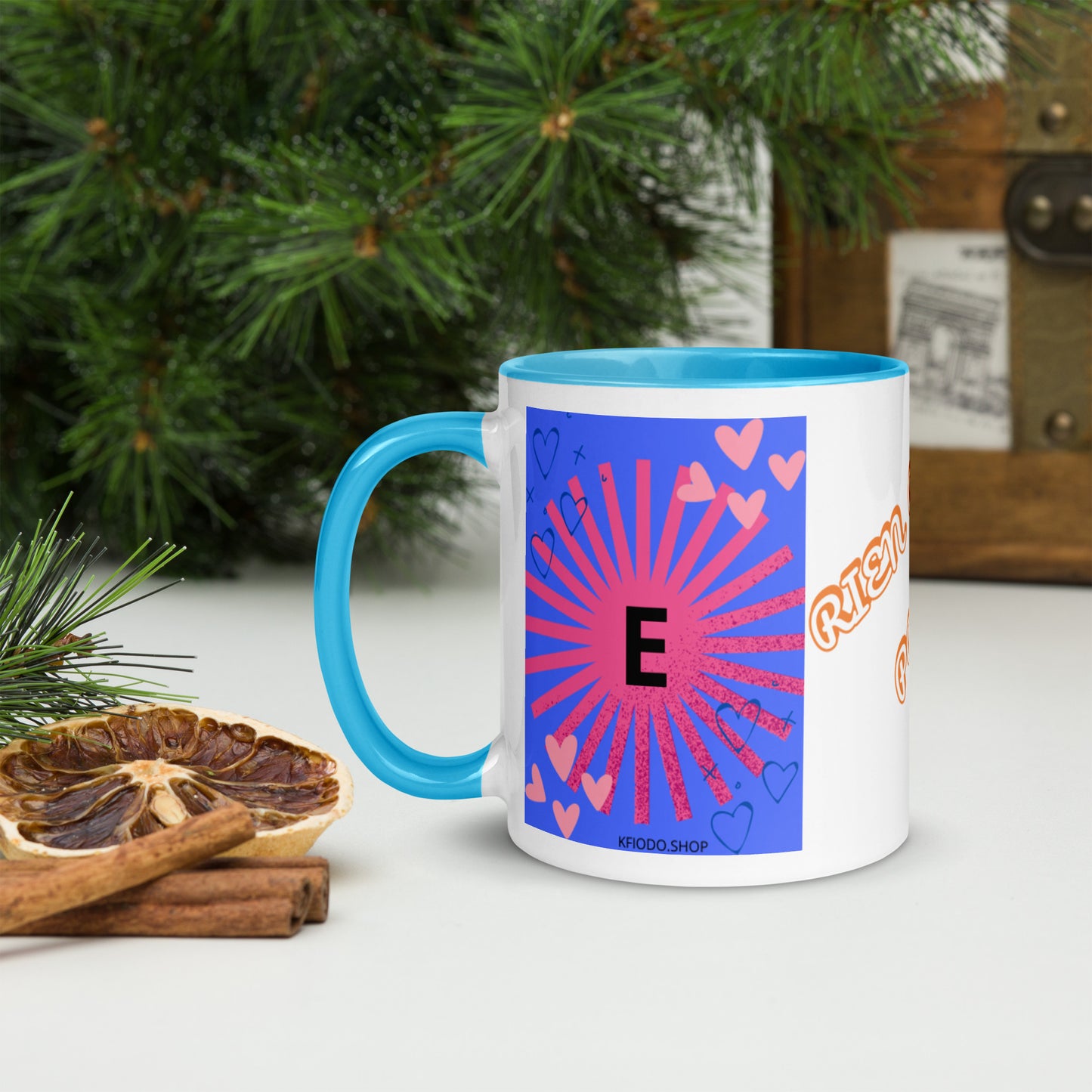Mug *E* à Intérieur Coloré