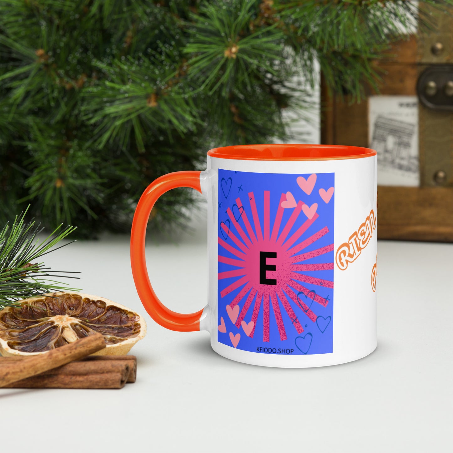 Mug *E* à Intérieur Coloré