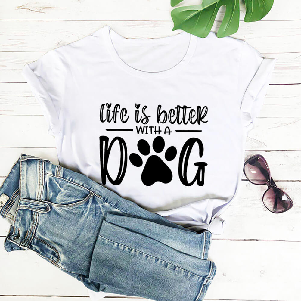 T-shirts: La vie est meilleure avec un chien