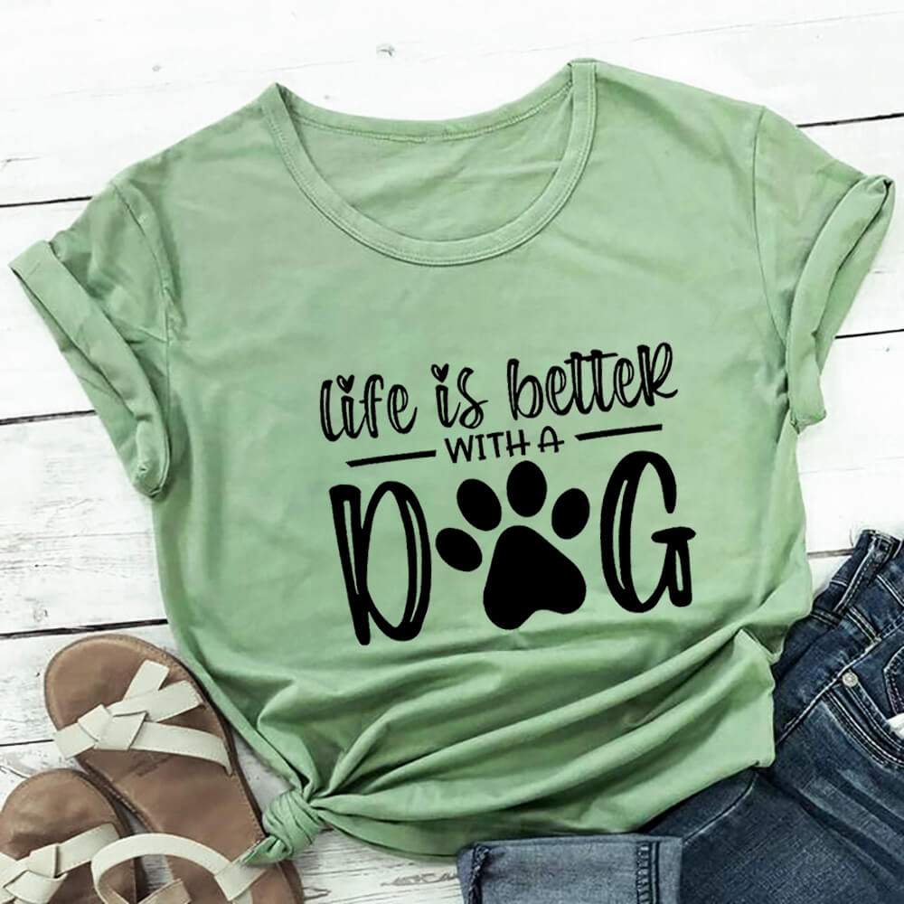 T-shirts: La vie est meilleure avec un chien